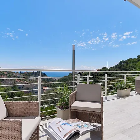 The Italian Lady Apartment Alassio