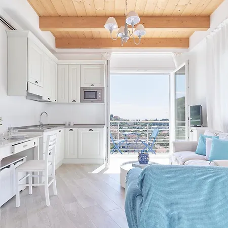 The Italian Lady * Alassio