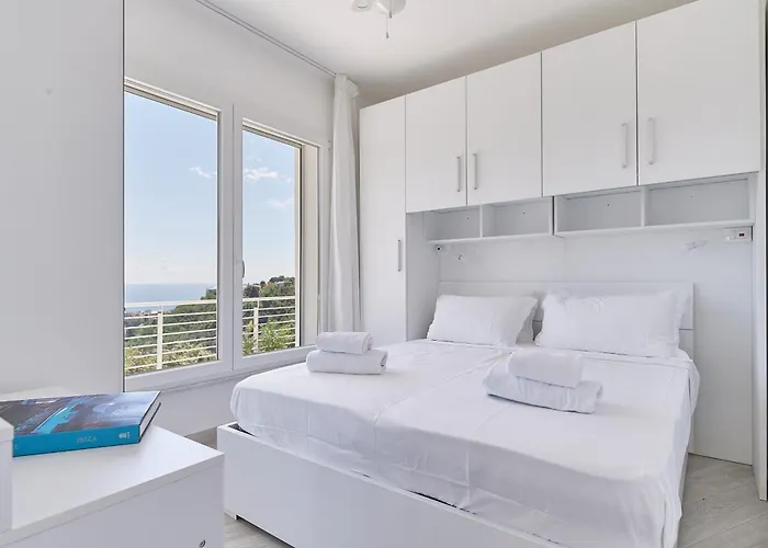 The Italian Lady - Unit 1