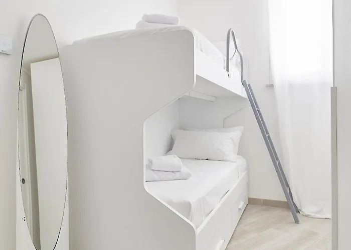 The Italian Lady - Unit 1