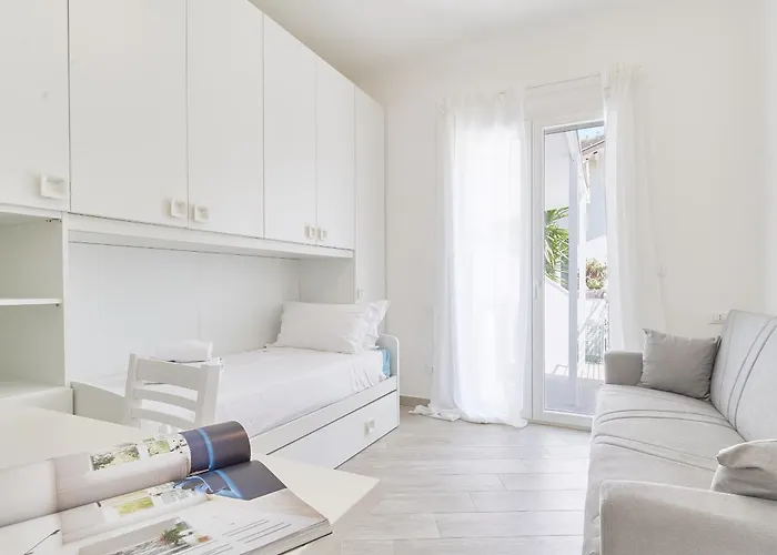 The Italian Lady - Unit 1