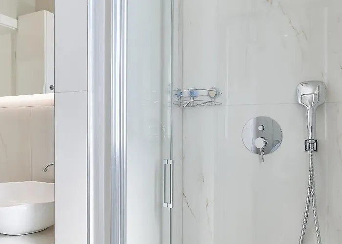 The Italian Lady - Unit 1