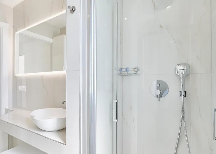 The Italian Lady - Unit 1 *